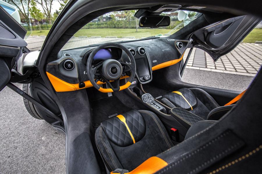 Интерьер McLaren 570S PD1 by Prior Design 2017 года  (фото 13 из 24)